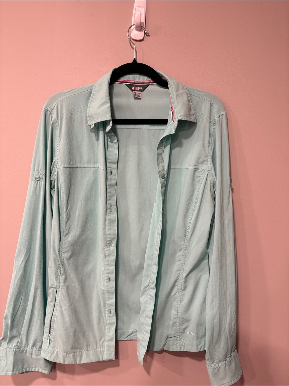 Mountain Equipment CO-OP Woman’s Light Green Outdoor Button-Up blouse